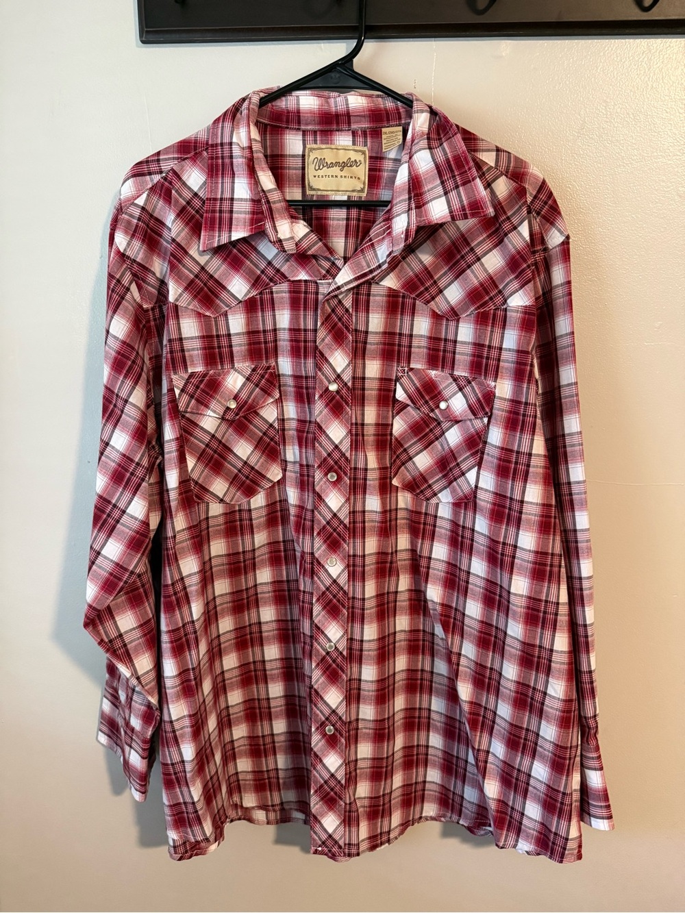 Wrangler Red and White Plaid Button-Down Western Shirt